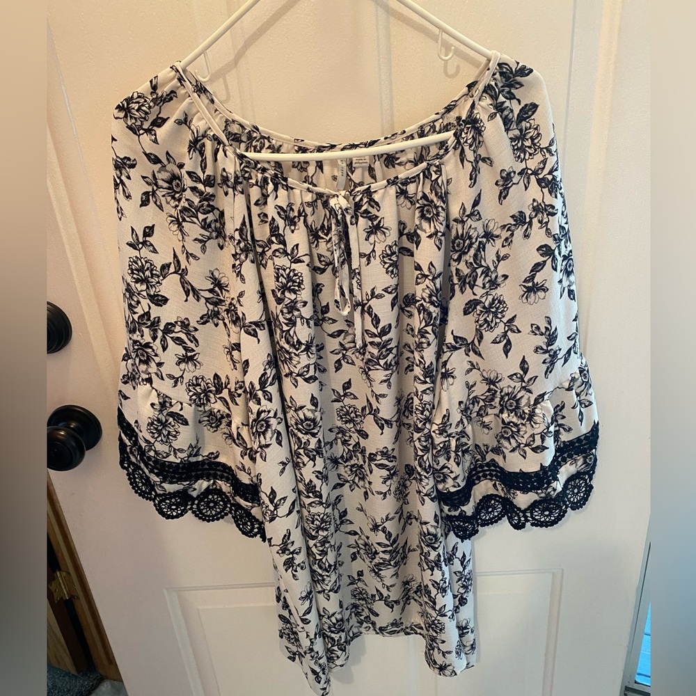 Chic Black and White Floral Blouse